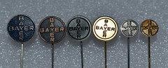 BAYER Pharmaceutical chemical company medicaments drugs vtg stick pin badge lot