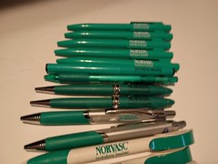 Variety Pen Pharmaceutical Drug Rep Lot of 32 Flomax, Ambien, Norvasc, Diflucan