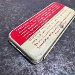 Vtg c.1960s ZWITSALETTEN Advertising Medical Tin – GERMAN – EMTPY / NO CONTENTS